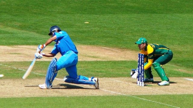 3 Indian players who made their debuts after MS Dhoni but retired before him