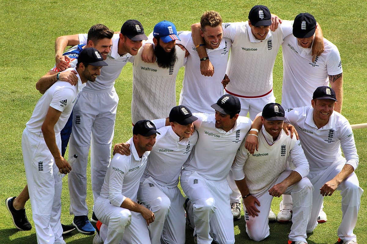 The England Cricket Team Ashes 2015 (1)