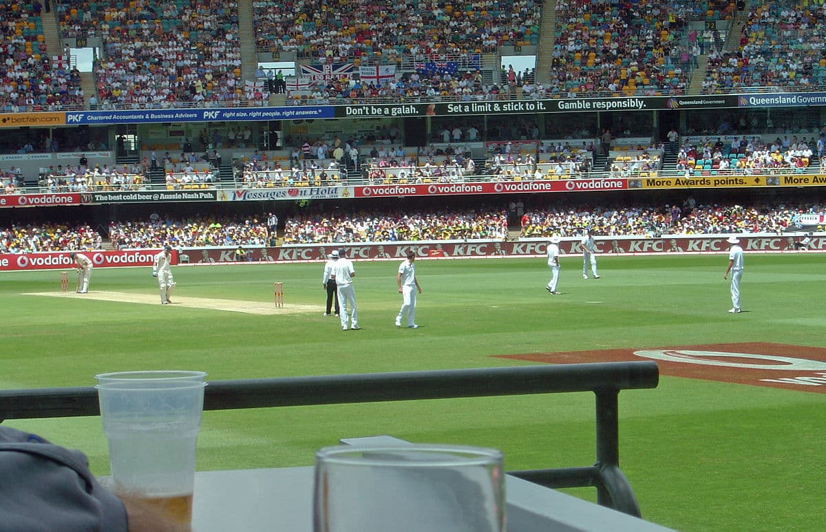 Brisbane Cricket Ground DSC00044 ashes bar (5221315245) (1)