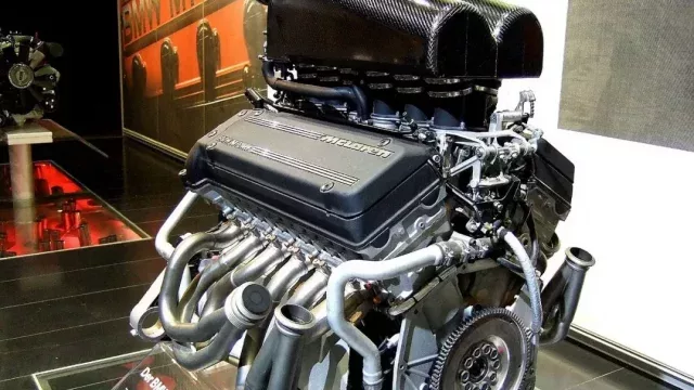 Mclaren f1 1996 engine