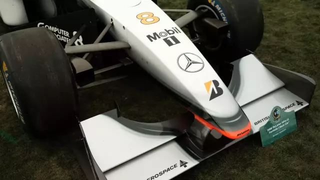 Tina Hausmann signs with Aston Martin for F1 Academy 2024