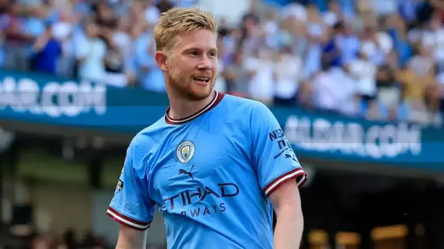 Kevin De Bruyne Impresses on Injury Return as Man City Thrash Huddersfield