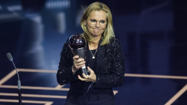 Sarina Wiegman extends her contract with England until 2027