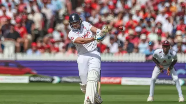Jamie Smith shines in remarkable England debut: A series to cherish!
