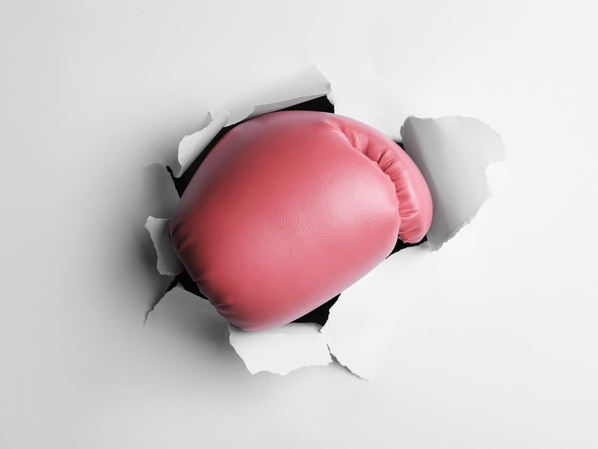 Balancing Privacy and Responsibility in Boxing Betting