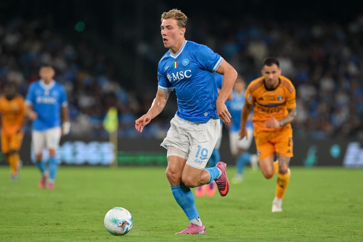 Why Do Players Leave Manchester United