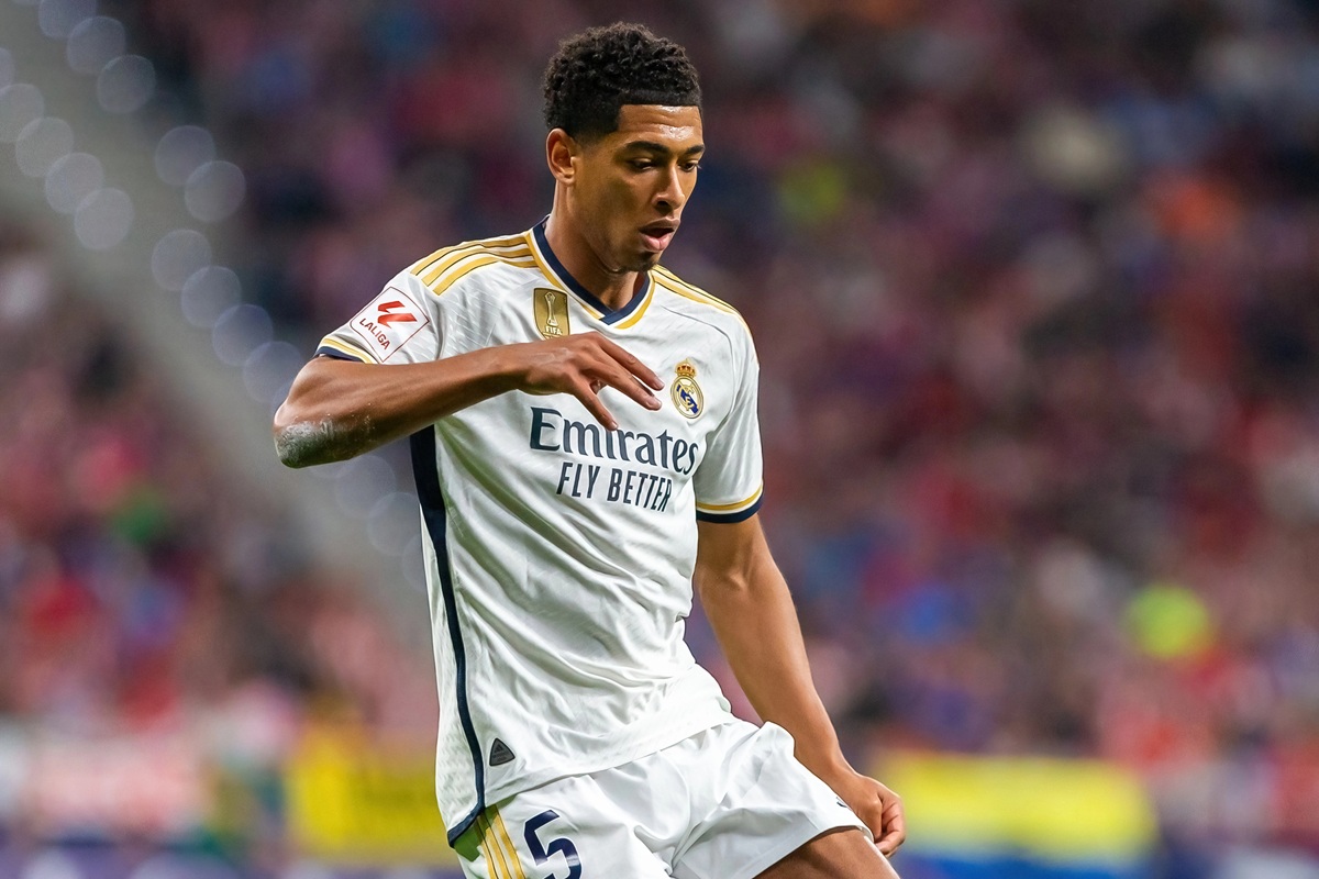 Jude Bellingham celebrating a goal for Real Madrid during the 2025 season, symbolising his superstar salary and status.