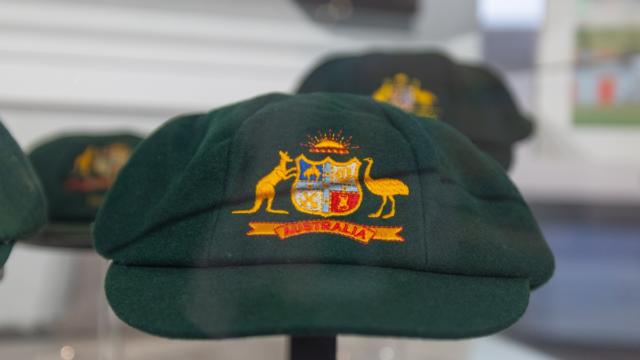 Mike Hussey’s Late Surge to the Top of International Cricket