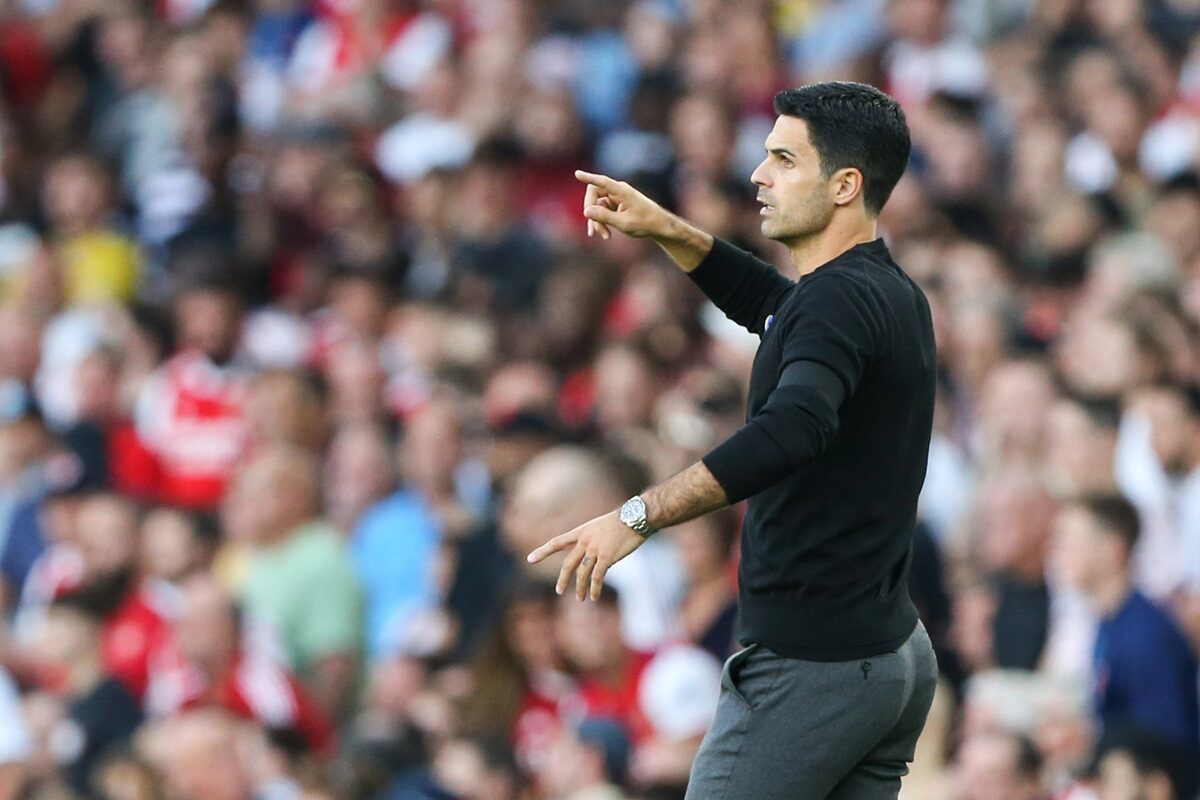 Arsenal and PSG players competing in the Champions League final