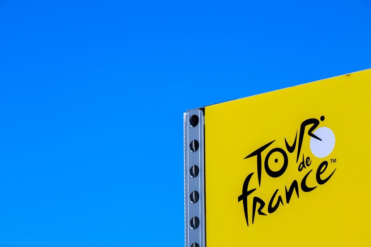 Tour de France Jersey Colours Explained: How Riders Win Yellow, Green, Polka Dot and White